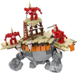 Jeu compatible lego monstre pierre zelda totk avec trois robots rouges au cœur en forme de cœur sur plateforme rocheuse multi-niveaux