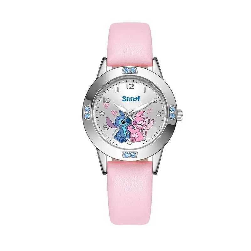 Montre stitch disney bracelet en cuir rose avec boîtier argenté et accents strass bleus allie élégance et extraterrestre préféré