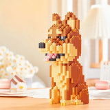 Figurine shiba inu en nanoblock mini briques orange beige avec yeux noirs langue rose expression joueuse briques chiens adorables