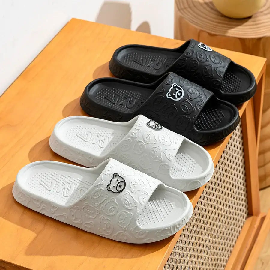 Non-slip bear-pattern slippers