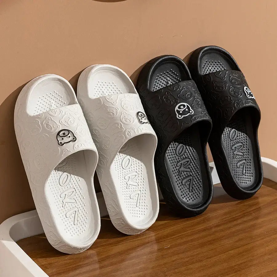Non-slip bear-pattern slippers