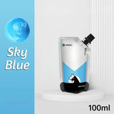 Peinture acrylique 100ml avec pochette bleu ciel et blanche à capuchon noir décorée d un cheval pour couleurs vibrantes et couvrance exceptionnelle