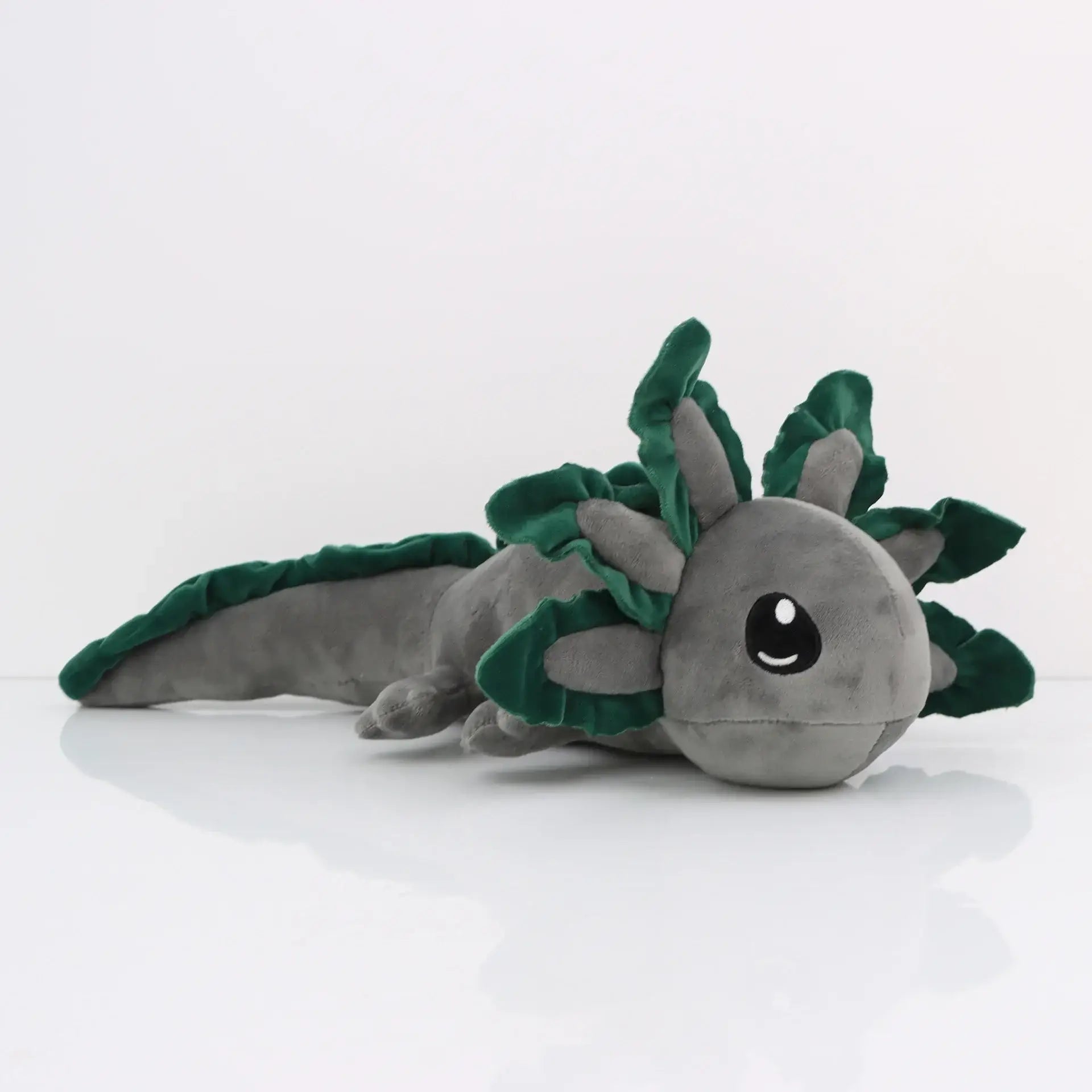 Peluche axolotl 45cm avec corps gris doux et branchies vertes feuilles axolotl jouet et axolotl doudou