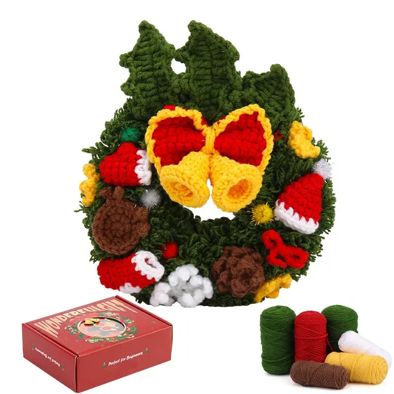 Peluche crochet déco de noël avec kit de couronne en crochet vert rouge jaune et marron pour peluche noel