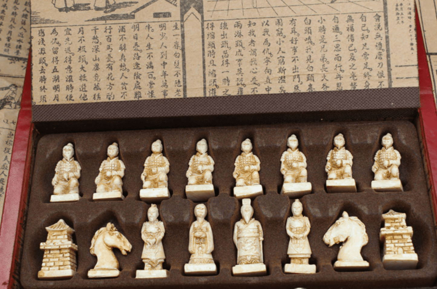 Jeu d'Échecs en Bois Artisanal