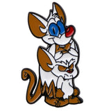 Pin’s minus cartoon en émail brillant avec personnages dessins animés yeux bleus nez rouge et bottes marron