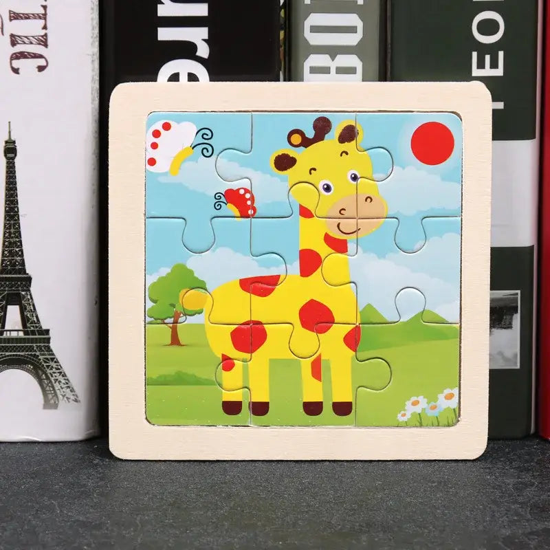 Puzzle bois pédagogique bébé avec girafe jaune à taches rouges en scène extérieure colorée pour motricité fine petites mains