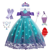 Robe petite sirène avec lumières led scintillantes en sequins violet et teal avec bordure en dentelle et coquillage