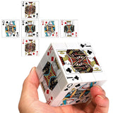 Rubik’s cube 3x3 cartes poker blanc avec motifs complexes de cartes royales et symboles noirs, rouges, bleus et or