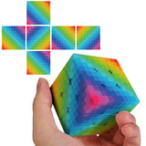 Rubik’s cube 3x3 effet pixel vibrant avec dégradé de couleurs tenu en main showcasing cube 3x3 dégradé