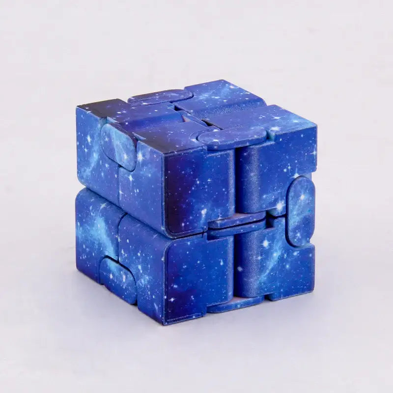 Rubik’s cube magique galaxie bleu avec finition glossy lisse et segments emboîtables jouet anti-stress cube déformable