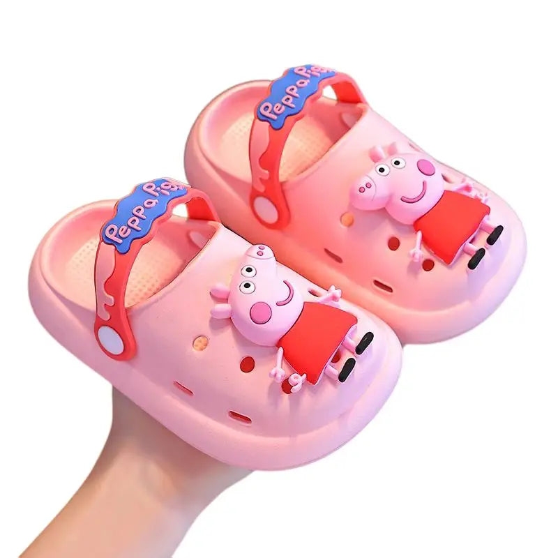 Sandales enfant peppa pig en clog avec accents rouges et bride bleue à semelle antidérapante