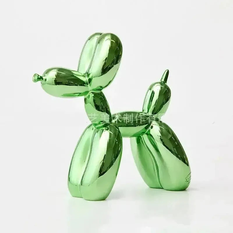 Sculpture chien ballon brillant vert métallisé avec surface réfléchissante et contours lisses inspirée de chien ballon jeff koons