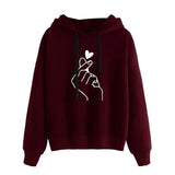 Sweatshirt à capuche maroon avec motif line art blanc main faisant le geste finger heart pour capuche love money