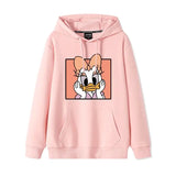 Sweatshirt disney donald rose avec graphique cartoon de daisy duck les mains sur les joues encadrée en noir sur fond orange