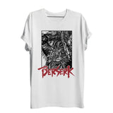 T-shirt anime berserk swordman blanc à manches courtes avec illustration encre noire d’un berserk en armure et lettrage rouge berserk