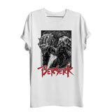 T-shirt berserk swordman blanc à manches courtes avec illustration encre noire d’un épéiste berserk et lettrage rouge