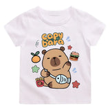 T-shirt coton enfant capybara blanc à manches courtes avec illustration colorée de capybara tenant un poisson