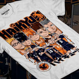 T-shirt coton karasuno haikyuu blanc avec graphisme coloré des personnages en tenue de lycée karasuno volleyball