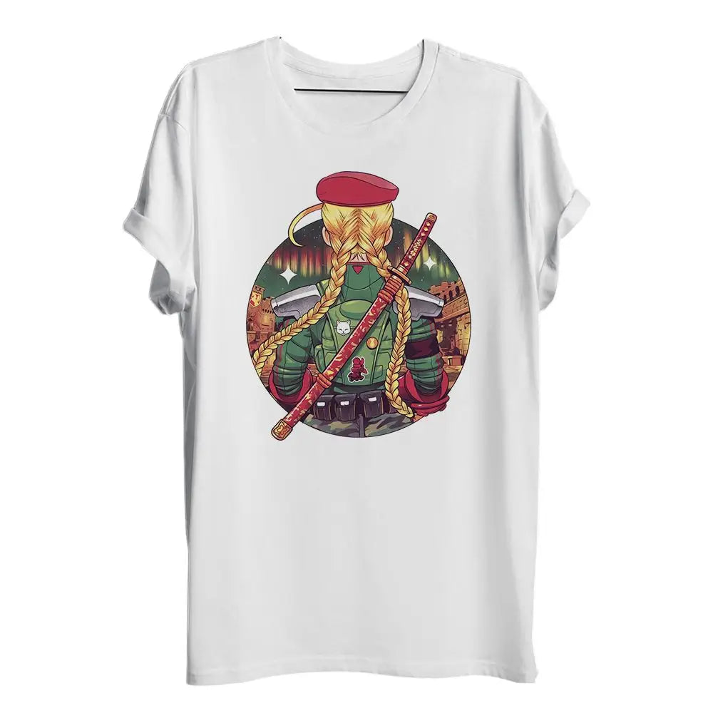T-shirt dragon ball blanc avec design dynamique dun personnage animé en armure verte tenant une épée rouge