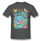 T-shirt dragon quest en gris foncé avec un graphisme coloré des célèbres slimes du jeu dragon quest slime