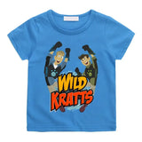 T-shirt wild kratts bleu vif avec un graphisme vibrant des personnages du kratts cartoon enfant en poses dynamiques
