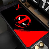 Tapis de souris xxl marvel deadpool noir et rouge avec logo audacieux pour une stabilité parfaite