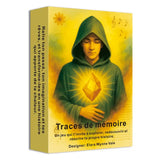 Boîte de jeu tarot français traces avec figure en robe verte à capuche et gemme dorée lumineuse conçue par elara wynne vale
