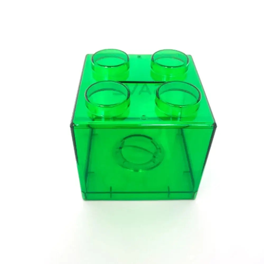 Tirelire lego unique en plastique vert transparent hommage aux célèbres briques lego avec quatre picots et trou central