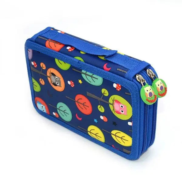 Trousse xl forêt hibou en tissu bleu avec motifs chouettes colorées et feuilles et tirettes vertes en forme de hiboux