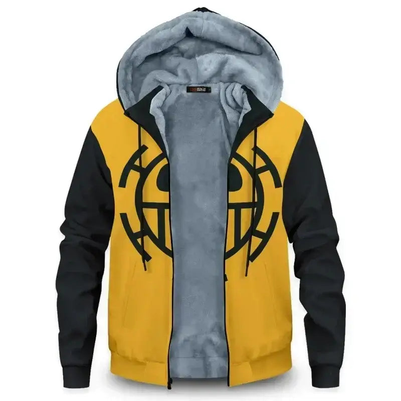 Veste à capuche hiver jaune et noire avec intérieur en polaire grise et logo straw hat pirates one piece sur le devant